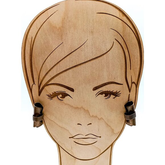 Vintage Modernist Sculptural Bronze Earrings, Brutalist Abstract Rolled Art Clip - Picture 3 of 5